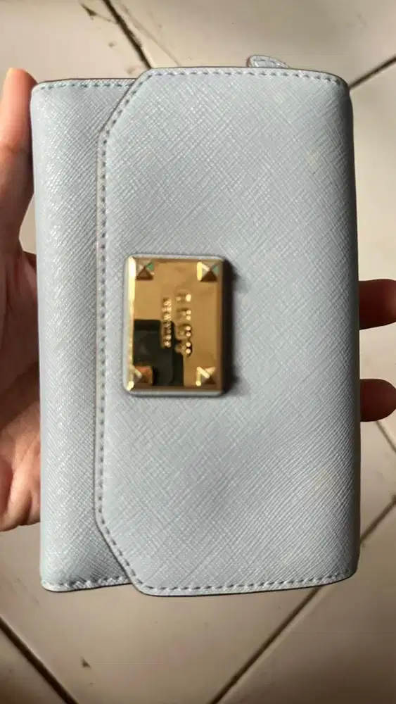 Dompet wanita DKNY
