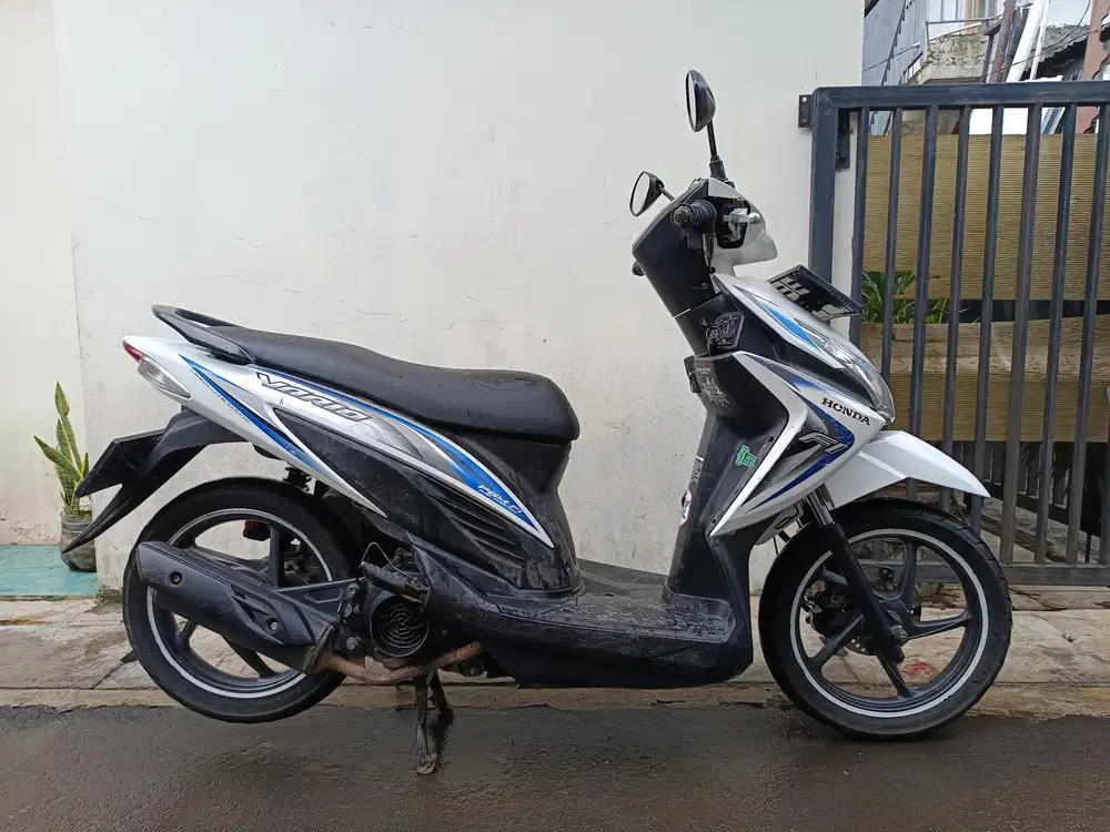 Honda vario Agnes 2014 lengkap bagus