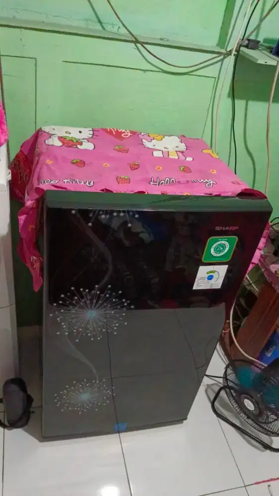 Di jual karna udh beli yg baru minus minta isi freon dong