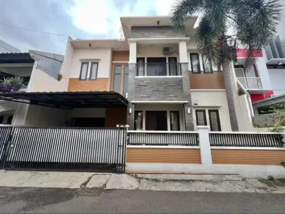 Rumah Cantik Asri di Rawamangun