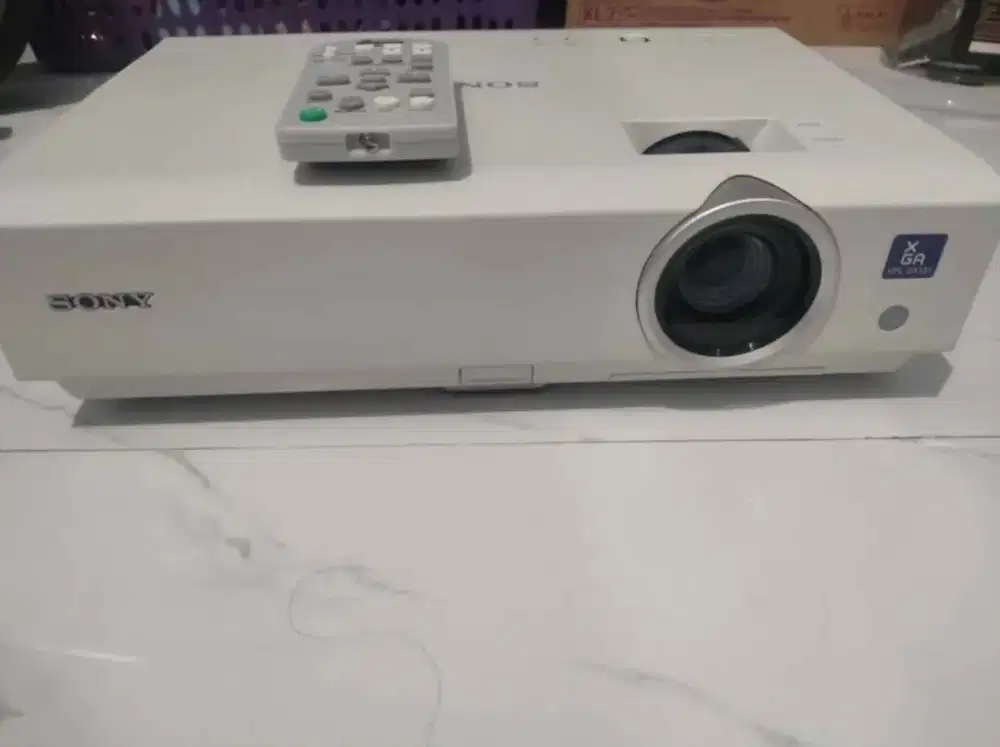 Proyektor sony second normal