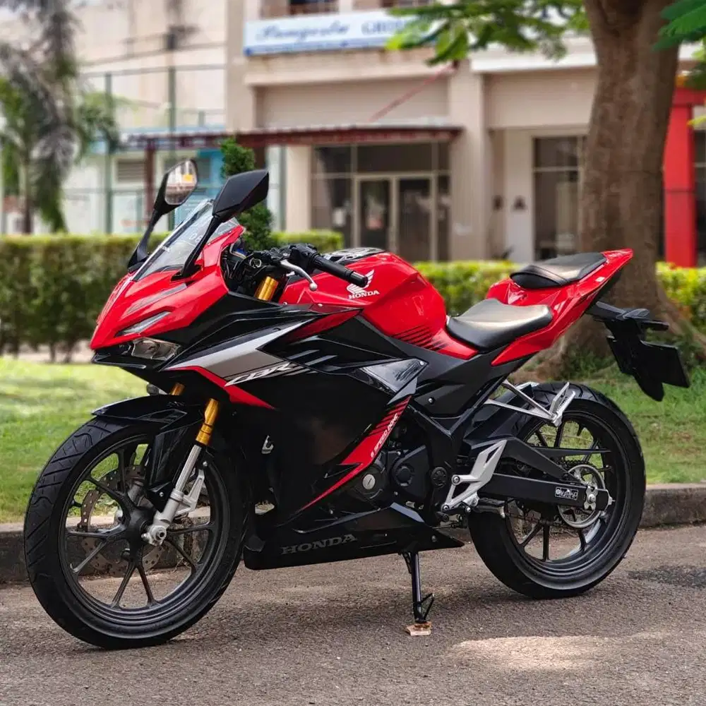 HONDA NEW CBR150R NON ABS 2022 MERAH KM 8K PAJAK PANJANG TANPA PR