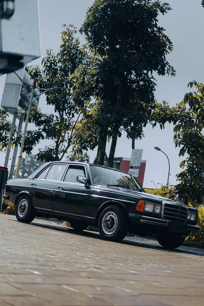 Mercedes-Benz W123 Tiger 200e – Swap Diesel Surat Tembus STNK BPKB