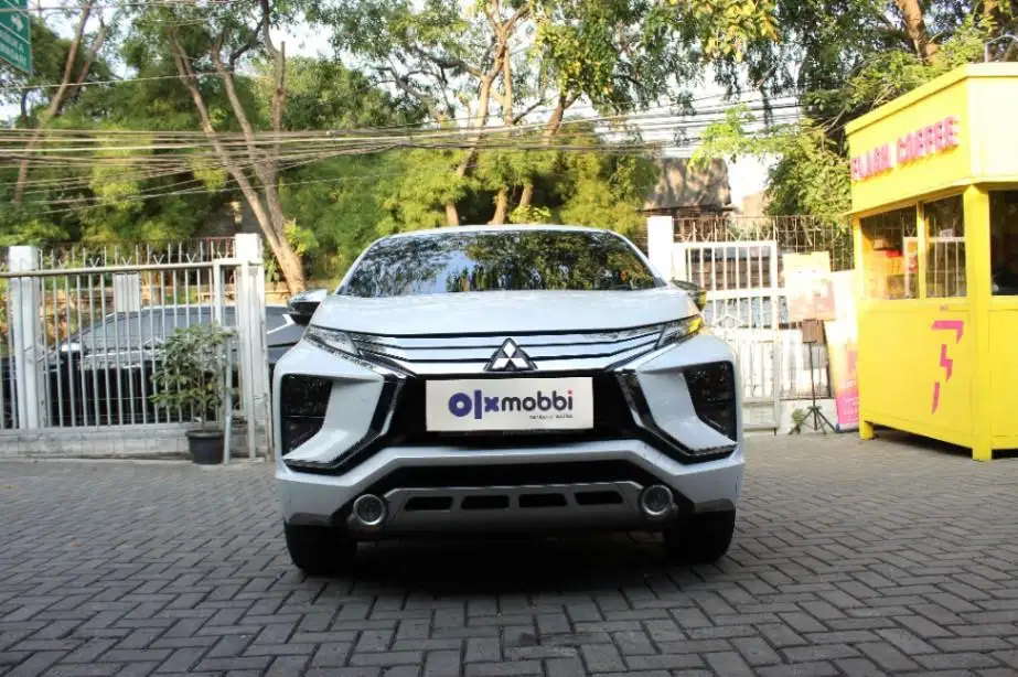 TDP 9,JT, TERMURAH Mitsubishi Xpander 1.5 Ultimate-AT Putih 2017