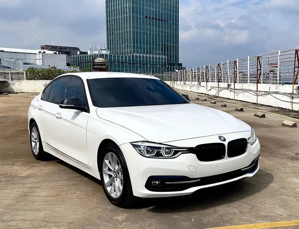 BMW 320i Odo.16rb Record NIK.2018 Tgn.1 dr BARU