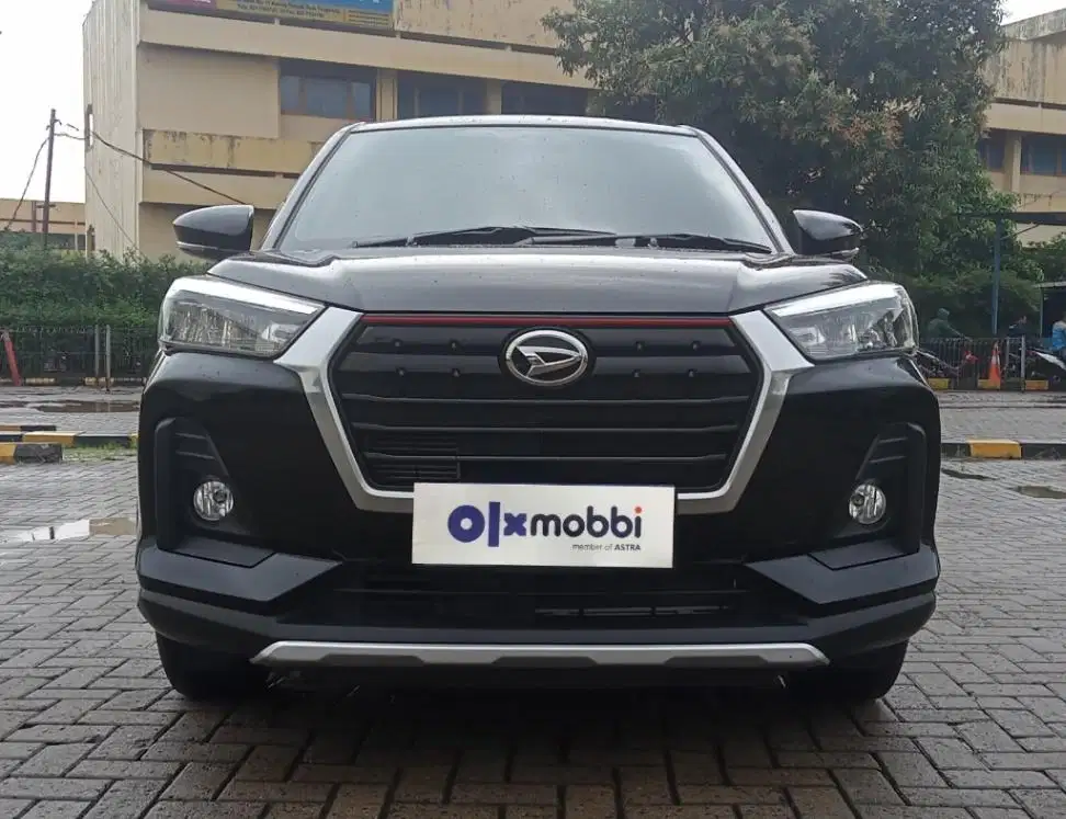 TDP 9,JT, TERMURAH Daihatsu Rocky 1.0 R Bensin-AT Hitam 2021