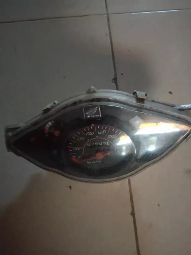 Speedometer, Tali Rem dan Gas