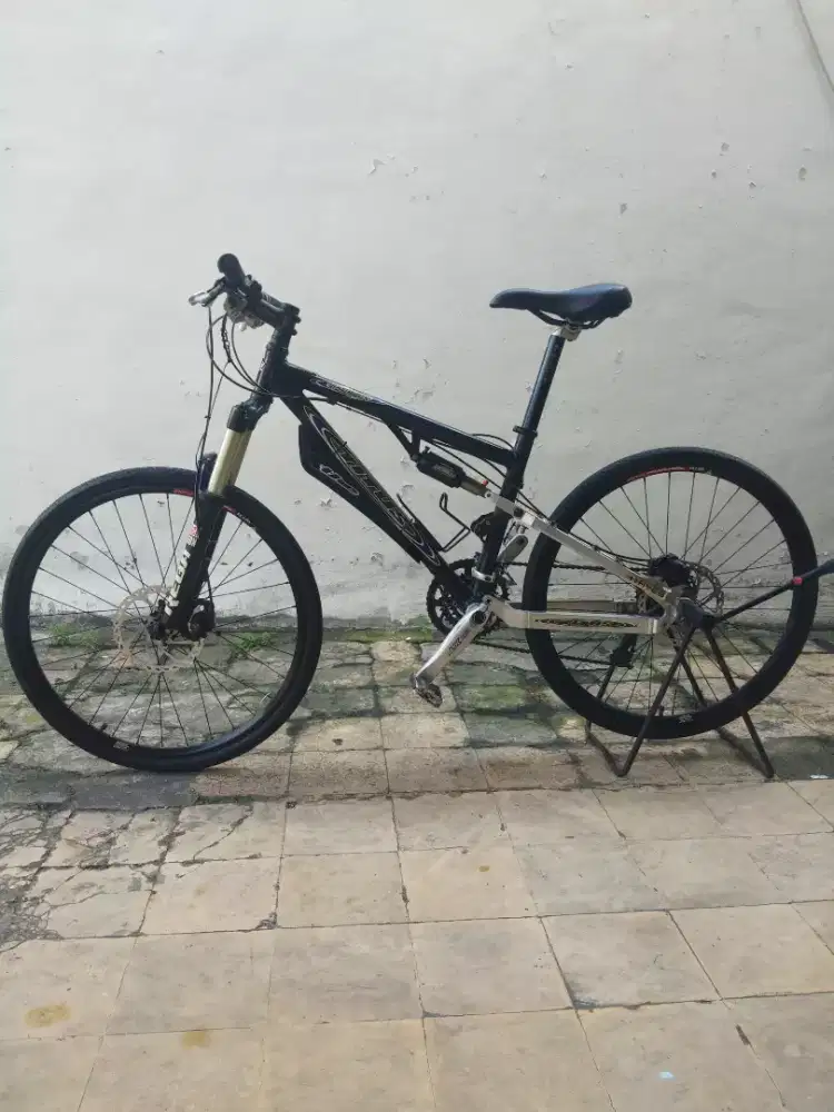 Sepeda MTB TITUS