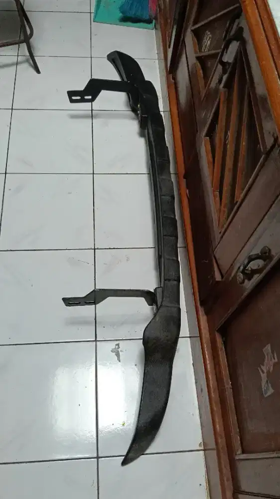 Bemper belakang innova old