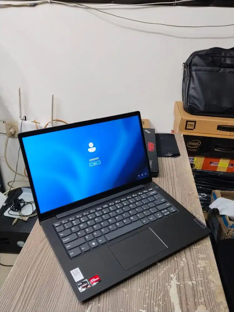 Lenovo V14 G4 ABP Ryzen 5 7430U RAM 8GB SSD 512GB NVMe