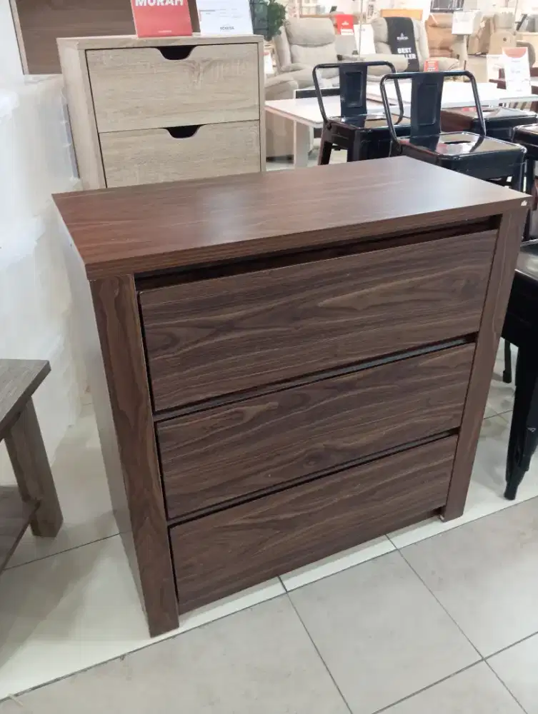 Chest 3 drawer wide Vedd