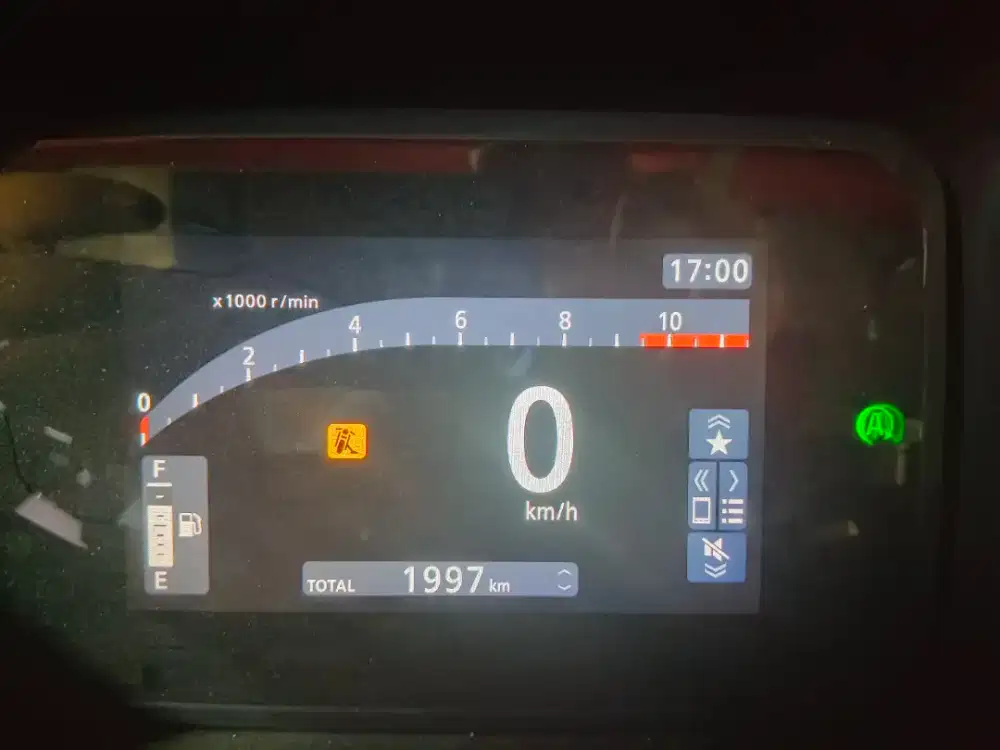 Honda PCX roadsync 2025( hitam matt)