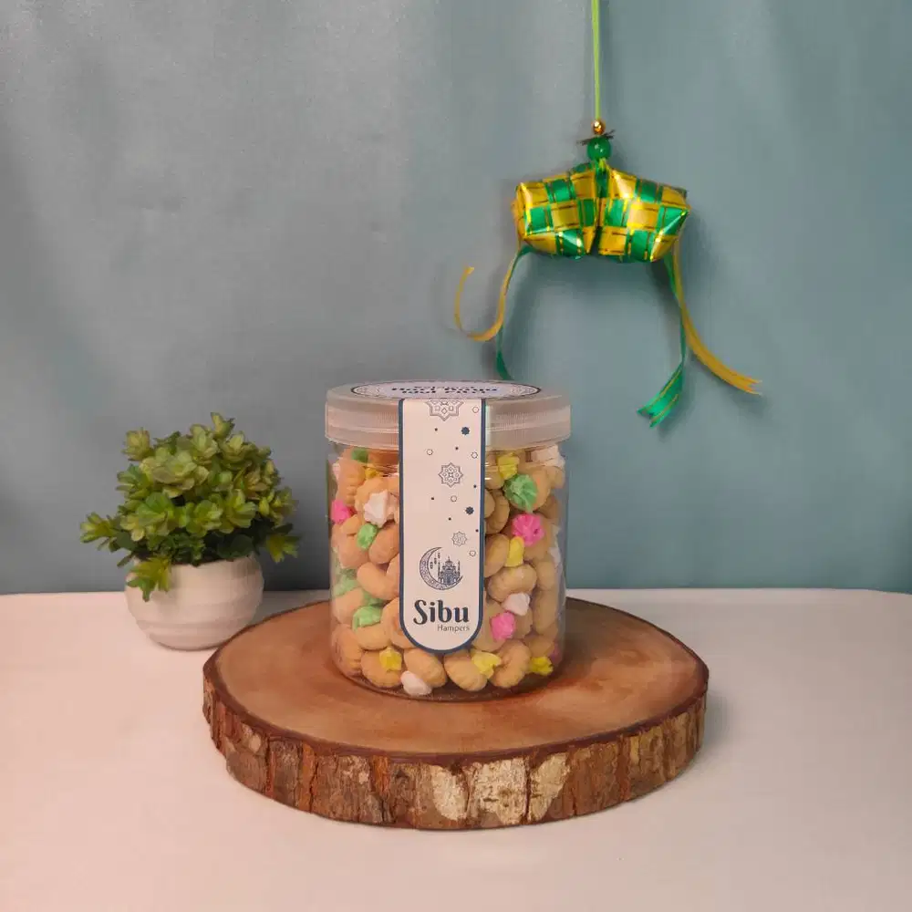 Hampers Lebaran 2026 isi 1 toples Kue Kering Pilihan Exp Lama