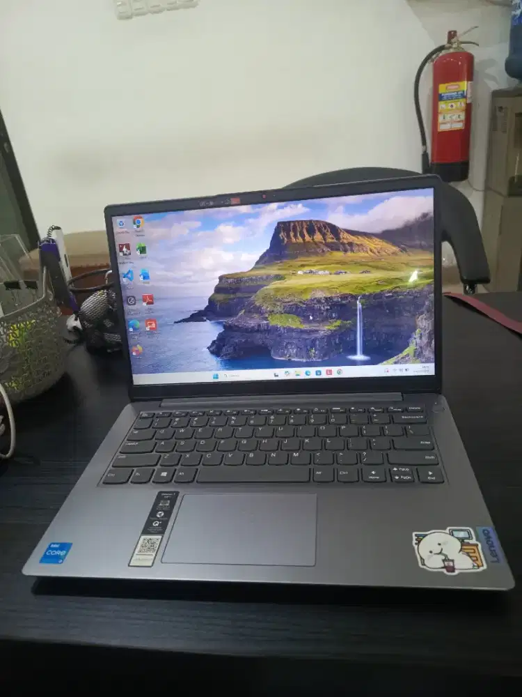 Preloved Laptop Lenovo Ideapad 3-14ITL6