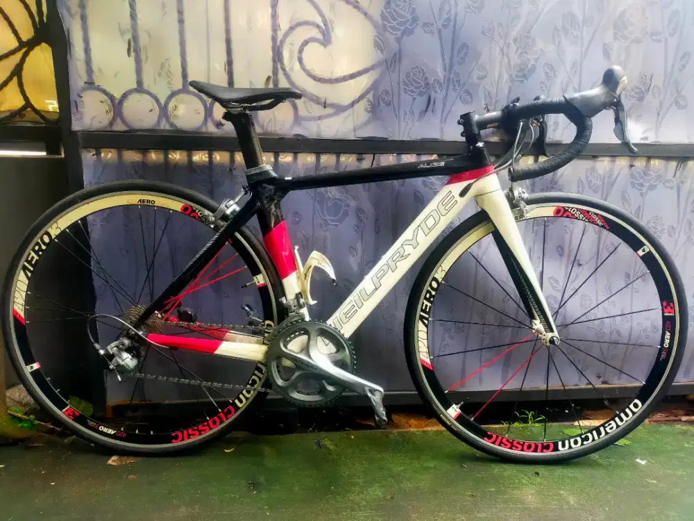 Sepeda roadbike Neilpryde carbon ultegra