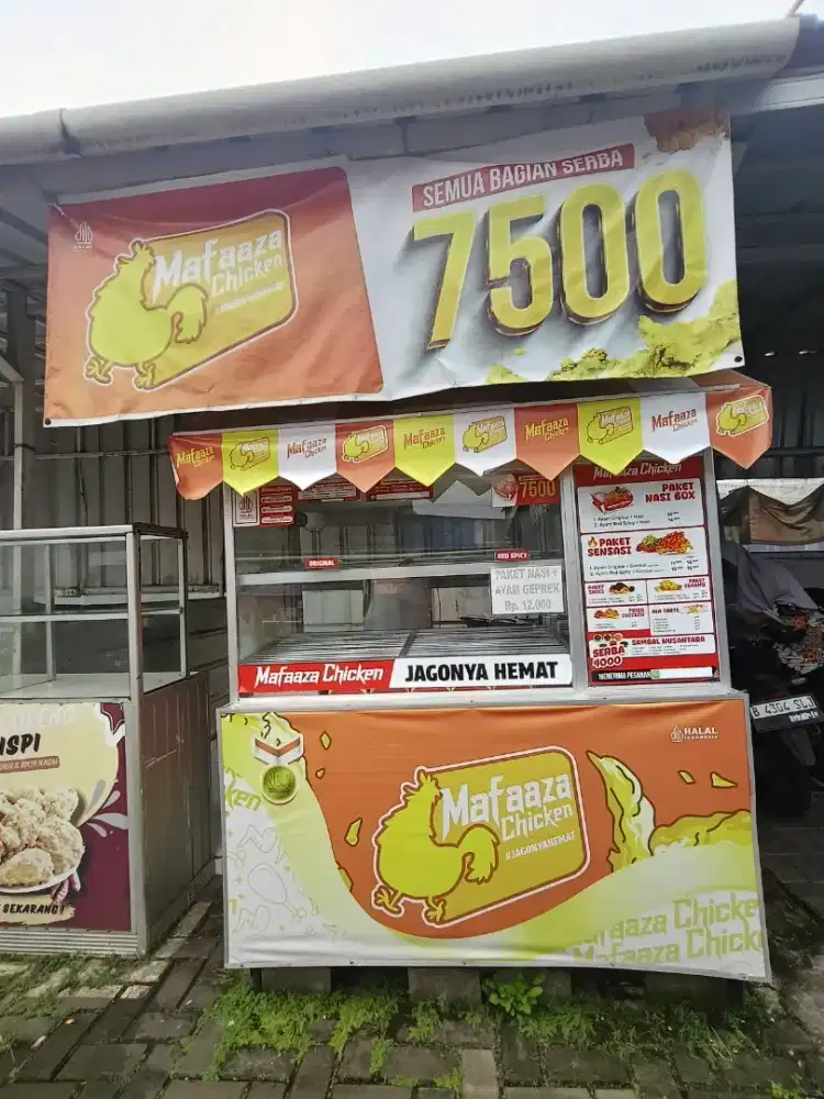 Di jual gerobak fried chicken+ peralatan goreng mengoreng nya