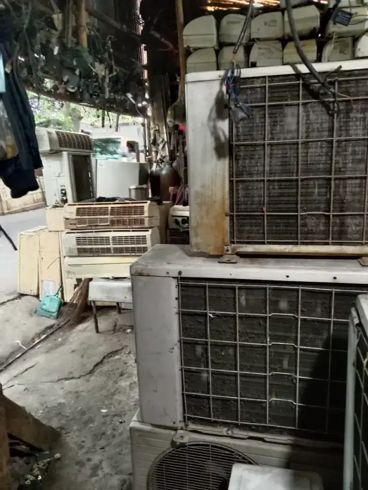 Terima ac bekas rusak