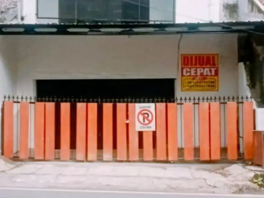 Dijual Rumah Ruko di pinggiR jl pusat alun² cimahi Jalan kolonel masturi no 4 A cimahi