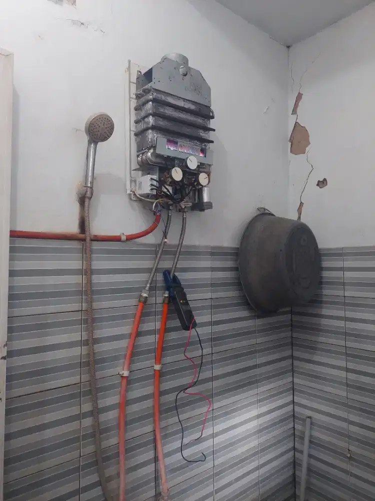 Jual beli water heater , serpis ac, kulkas dll