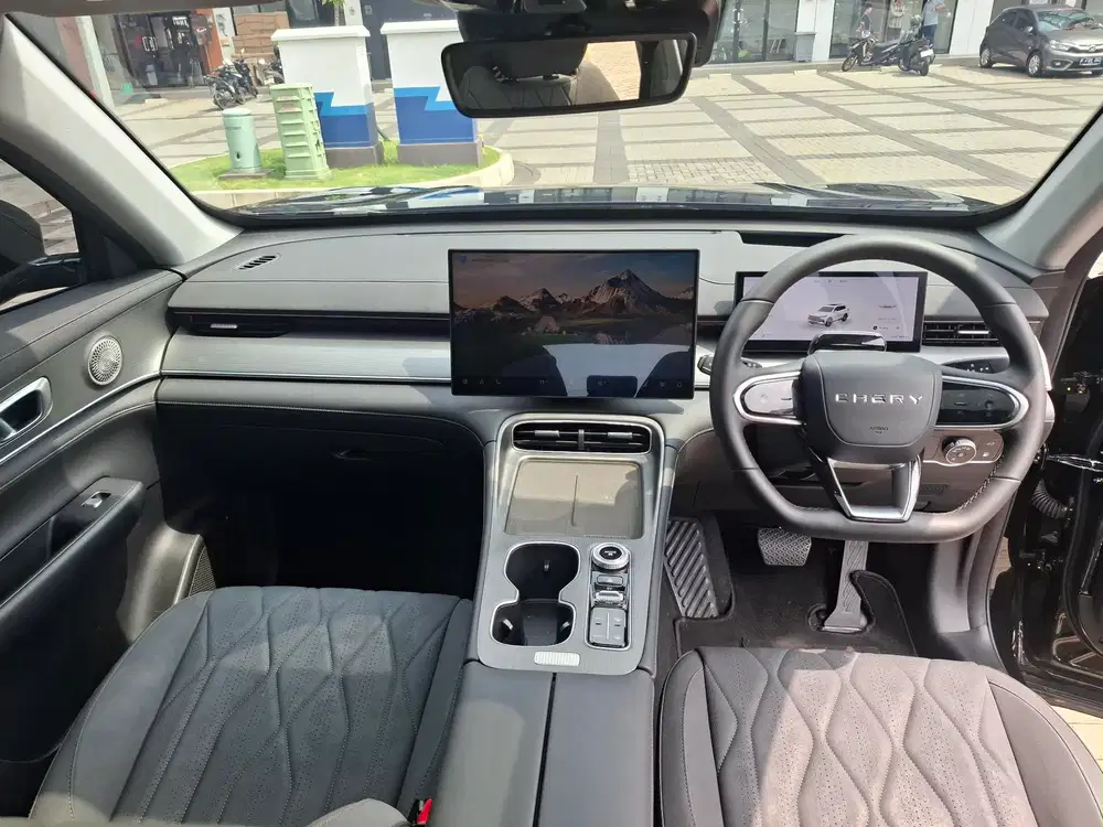 Chery Tiggo 8  CSH Premium  Hybrid