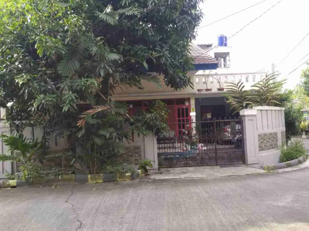 Dijual Cepat Rumah Hook Luas 165m² di Tytyan Bekasi