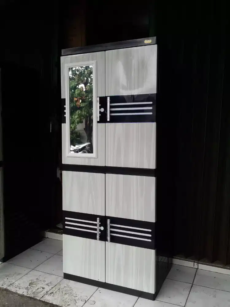 lemari plastik oke