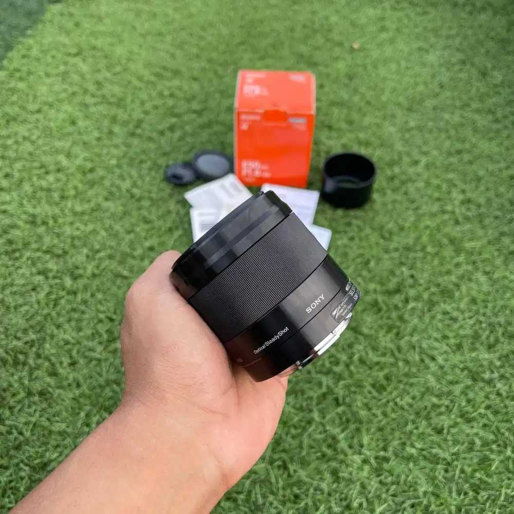 Lensa fix Sony 50mm f1.8 oss fullset dus box