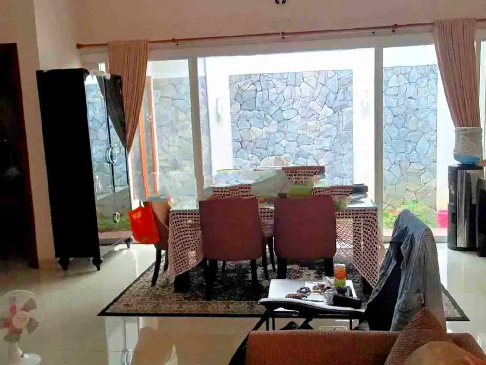 Rumah Cantik Minimalis di Pulomas Jakarta Timur