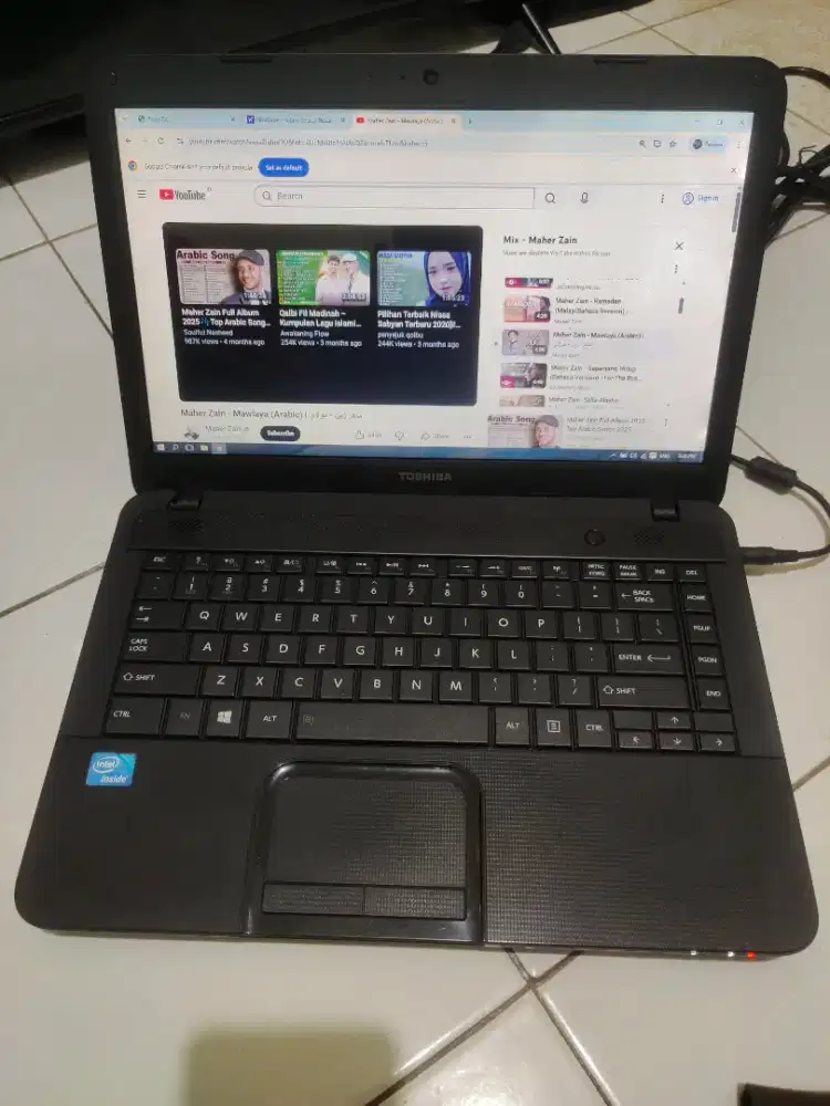 Laptop TOSHIBA nominus