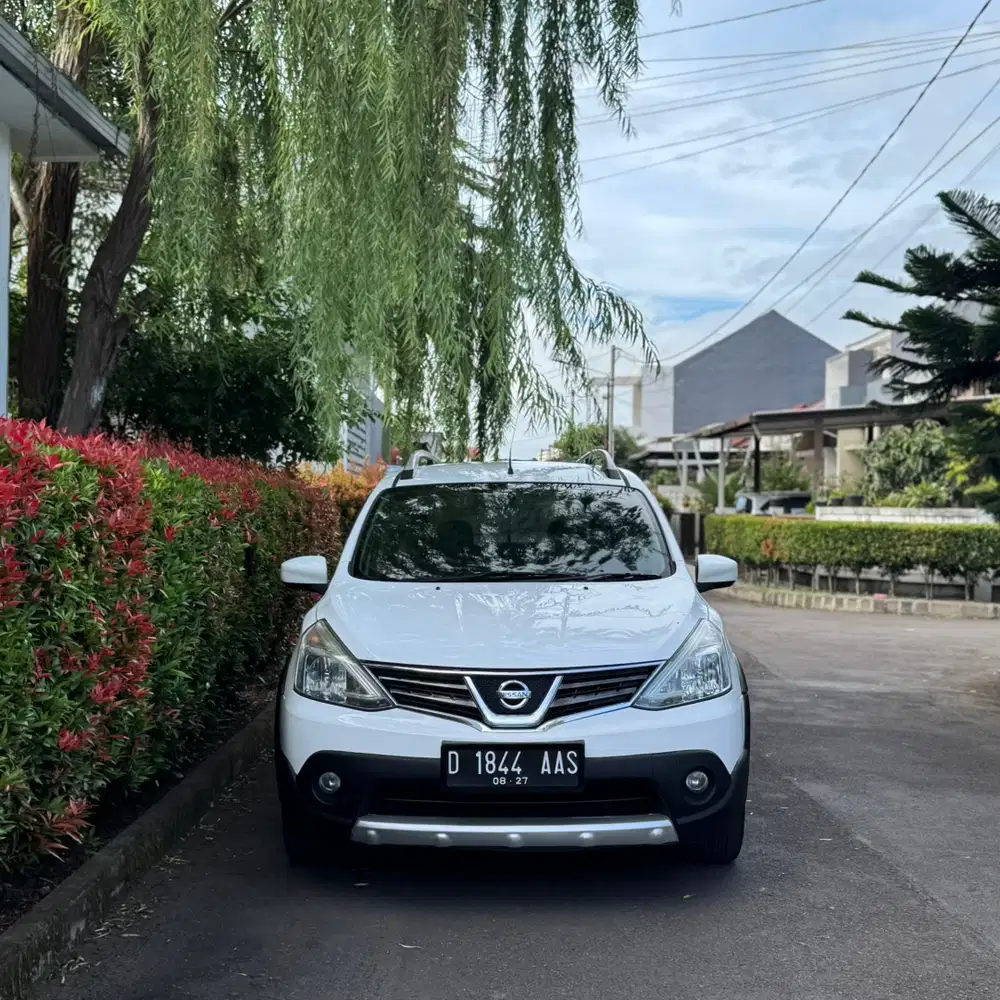 Nissan Grand Livina X-Gear AT 7 Seater Low KM Putih 2013