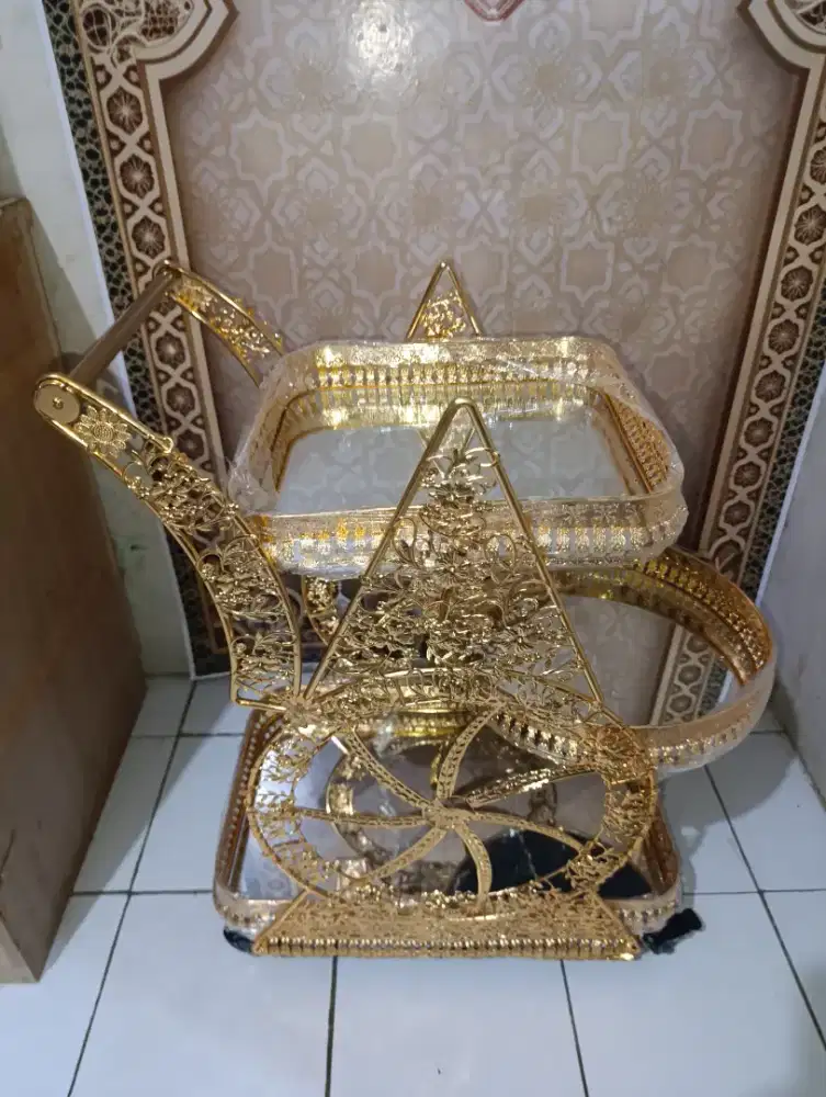 Jual Troli Sultan Gold mewah, kaca, baru, Lok Pamulang barat, Tangsel