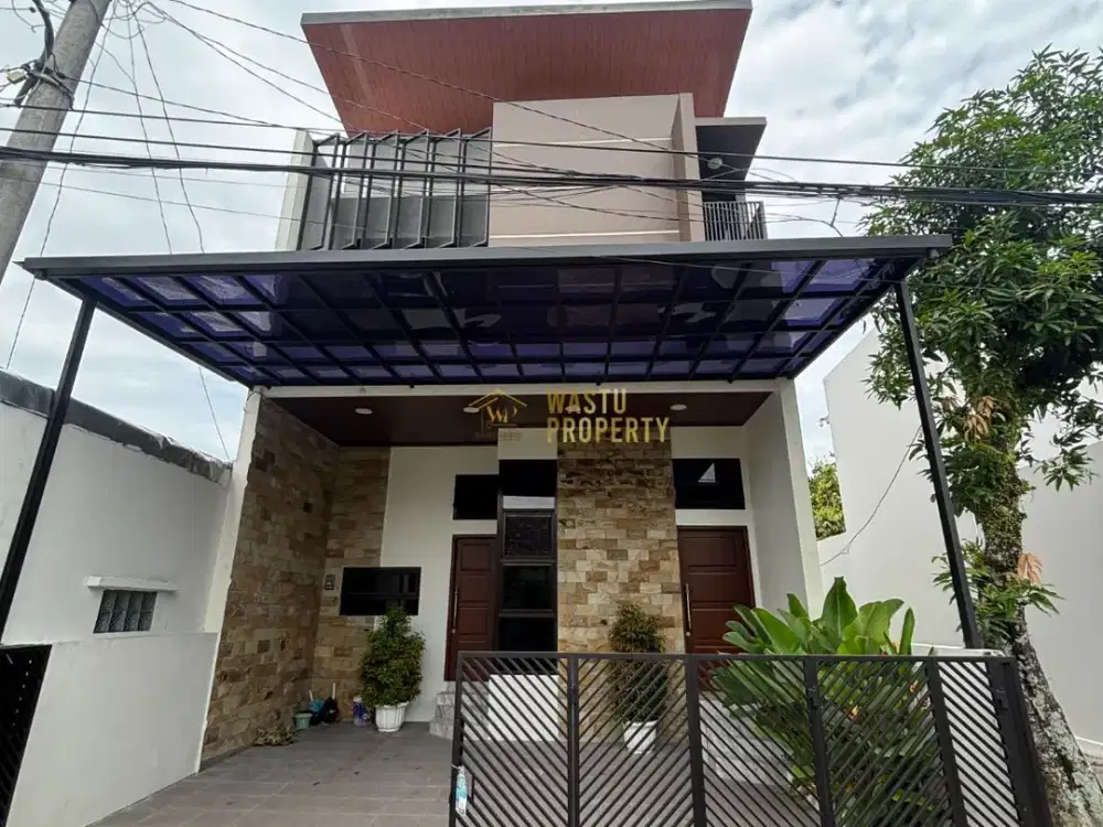 RUMAH 2 LANTAI, SIAP HUNI DEKAT JALAN KALIURANG KM 7