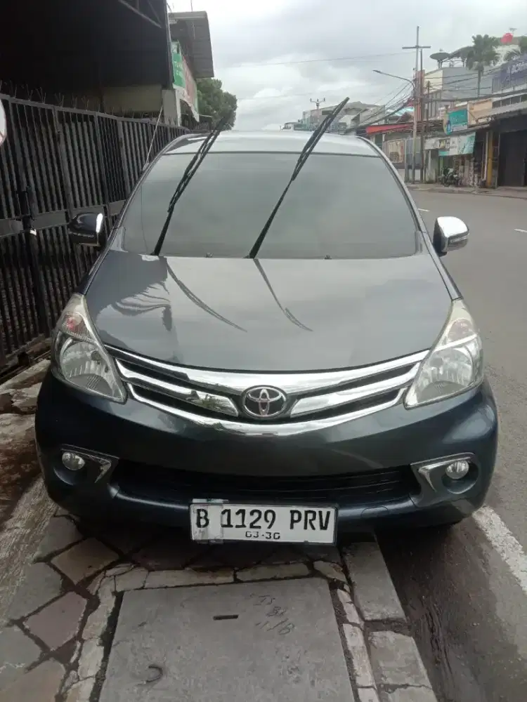 Avanza 2015 G matik 1,3 cc Low km Tangan pertama