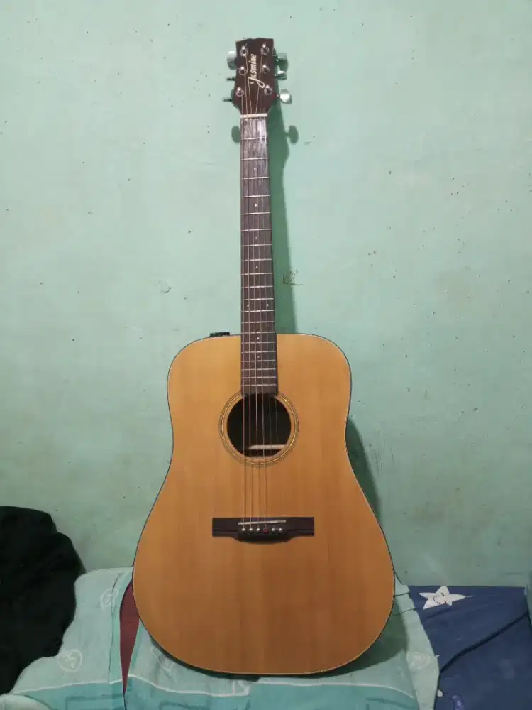 Gitar akustik Jasmine JD36-NAT original