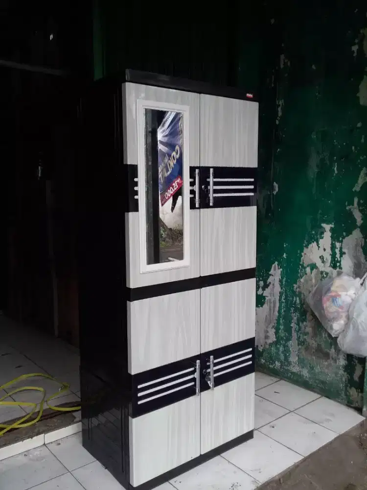 Lemari plastik bagus