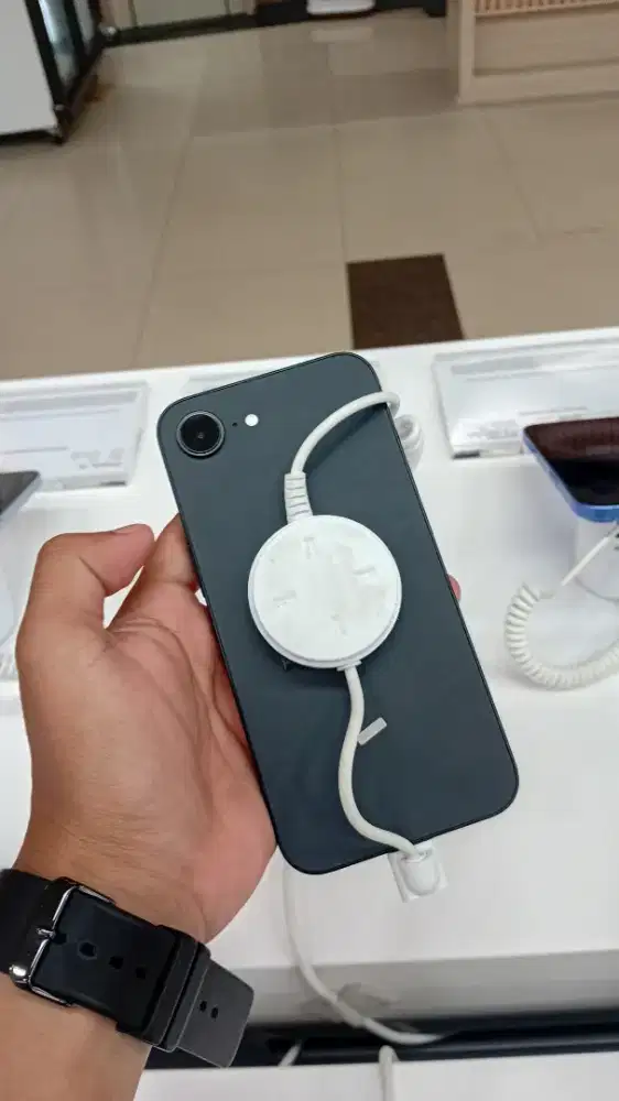 READY IPHONE 16 E KREDIT INDODANA BUNGA 0%