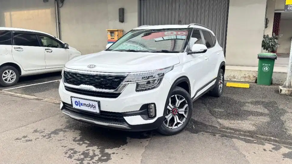 DP MURAH Kia Seltos 1.4 EX Plus Bensin-AT 2020 Putih CBRBB