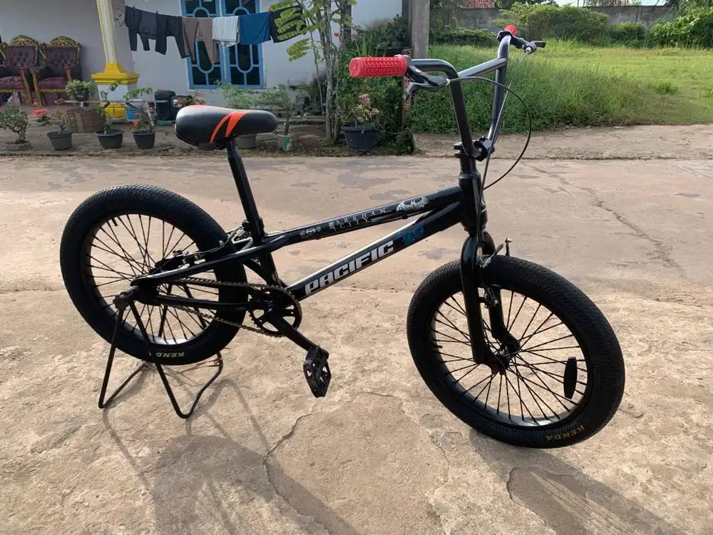 Bmx 20 pacific batman Tlg betutu