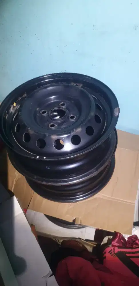 Pelek kaleng ring 14