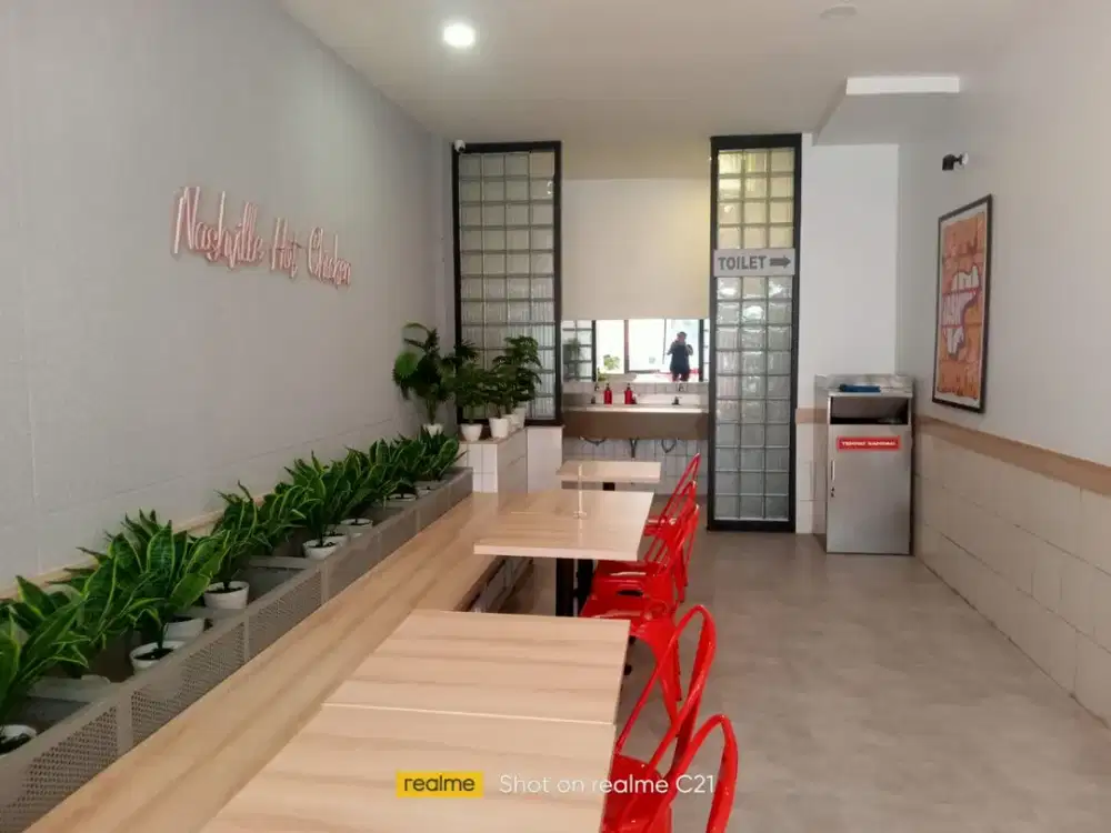 Disewa Ruko Ex Resto Disenayan Utama Sektor 9 Bintaro