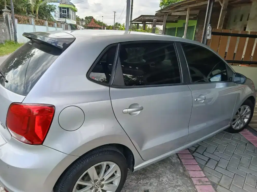 Low KM VW Polo 1.2 TSI 2016 Bensin irit