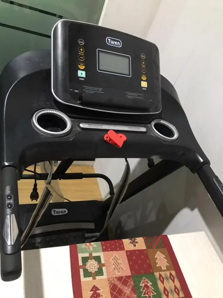 Jual Treadmill merk Twen