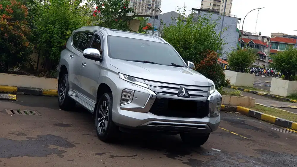 Mitsubishi Pajero Sport Dakar 2.4 4x2 Sunroof AT 2022/2023