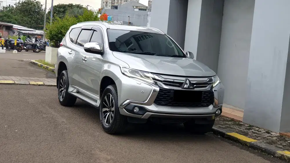 [ LOW KM ] Mitsubishi Pajero Sport Dakar 2.4 4x2 Sunroof AT 2019/2020