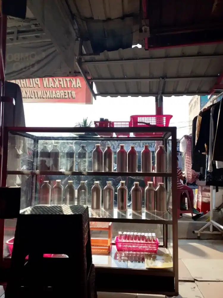 Steleng jualan pulsa, kosmetik dll