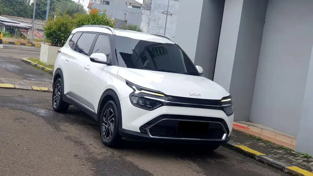 Kia Carens Premiere 1.5 7 Seater Sunroof AT 2024/2025