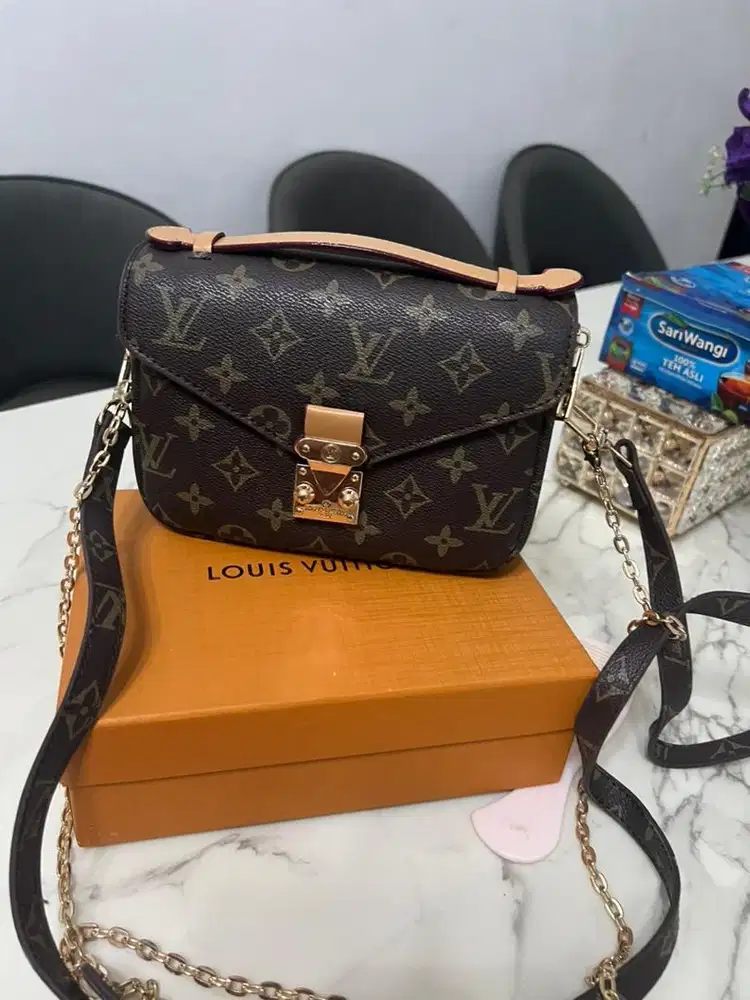 tas LV new mahari aja