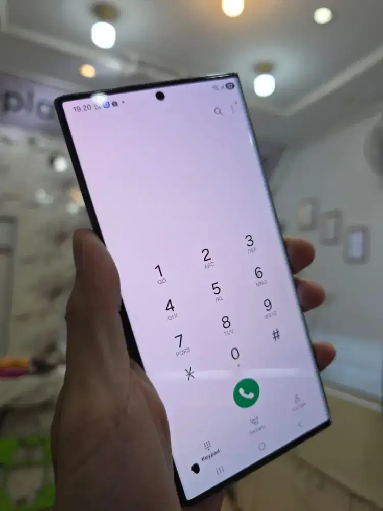 Samsung s22 ultra minus titik hitam