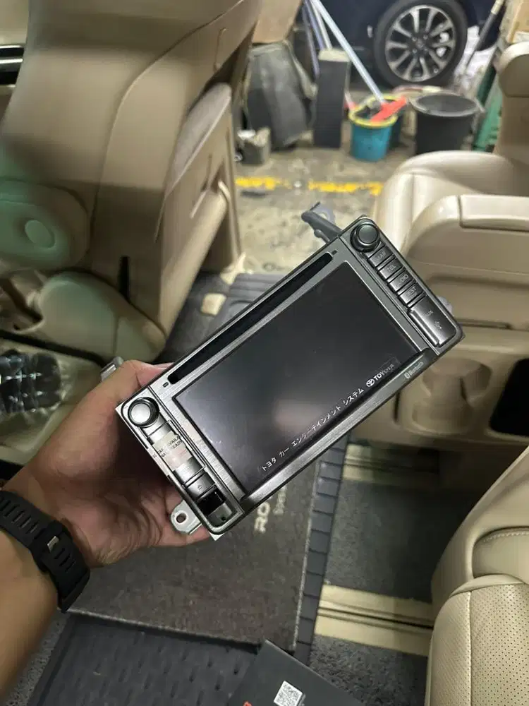 Headunit alphard 2014