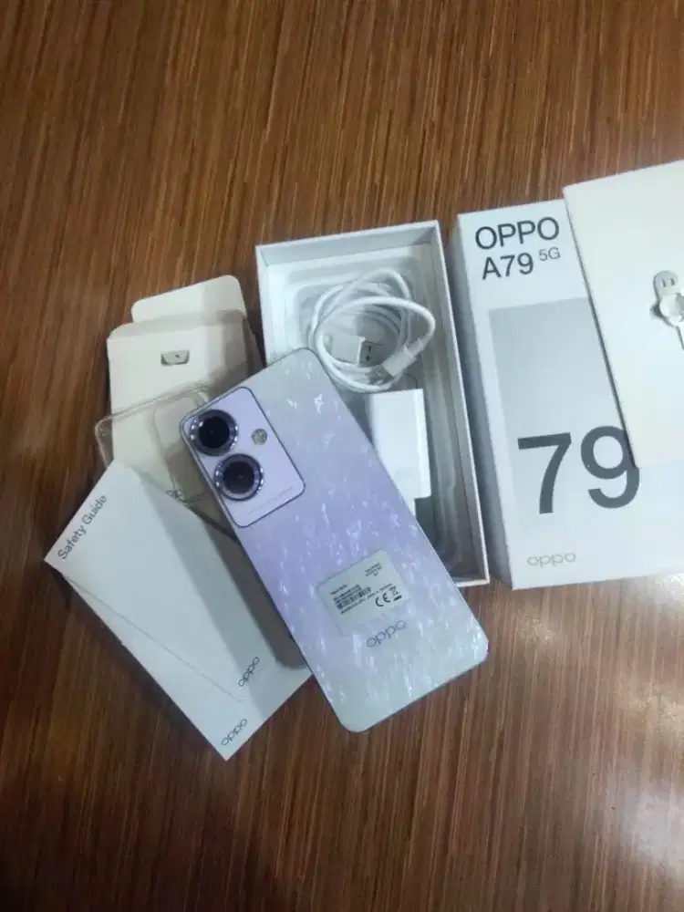 Oppo A79 like new baru pake seminggu